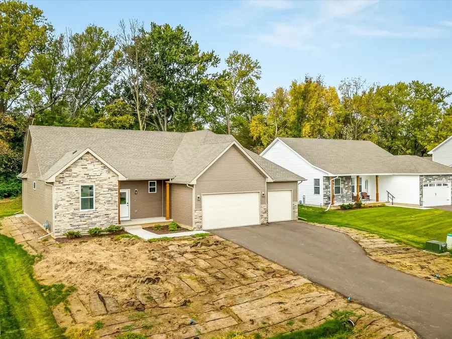 9874 Hawks Pointe Trail, Roscoe, IL 61073 - #2