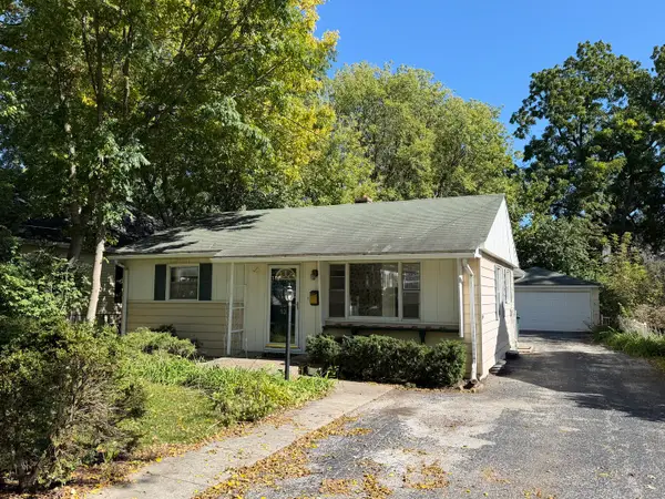 139 N Hager Avenue, Barrington, IL 60010
