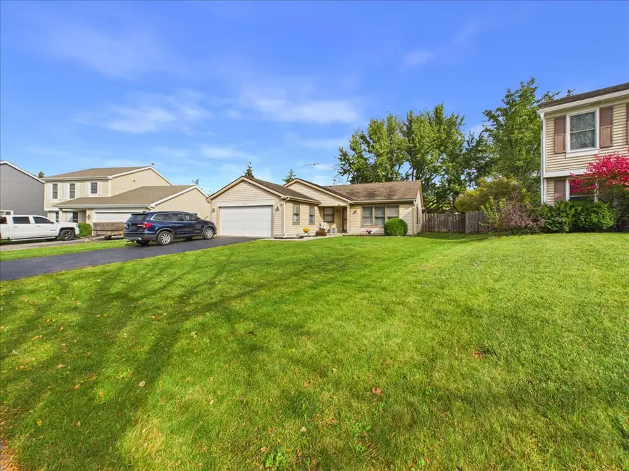 1353 Fountain Green Drive, Crystal Lake, IL 60014 - #3