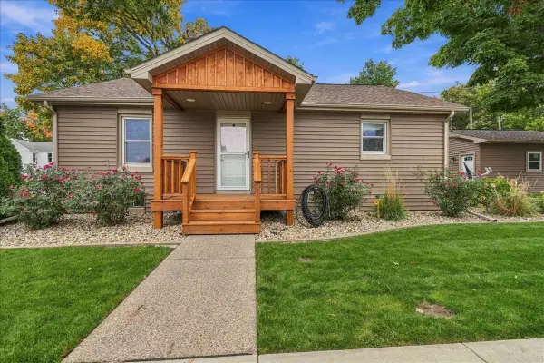 209 N Sherman Street, Danvers, IL 61732