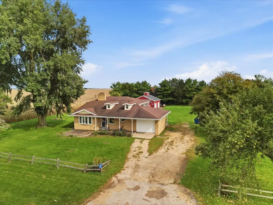 1754 Brooklyn Road, Ashton, IL 61006 - #3