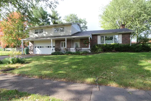 1654 Rockwood Court, Clinton, IA 52732