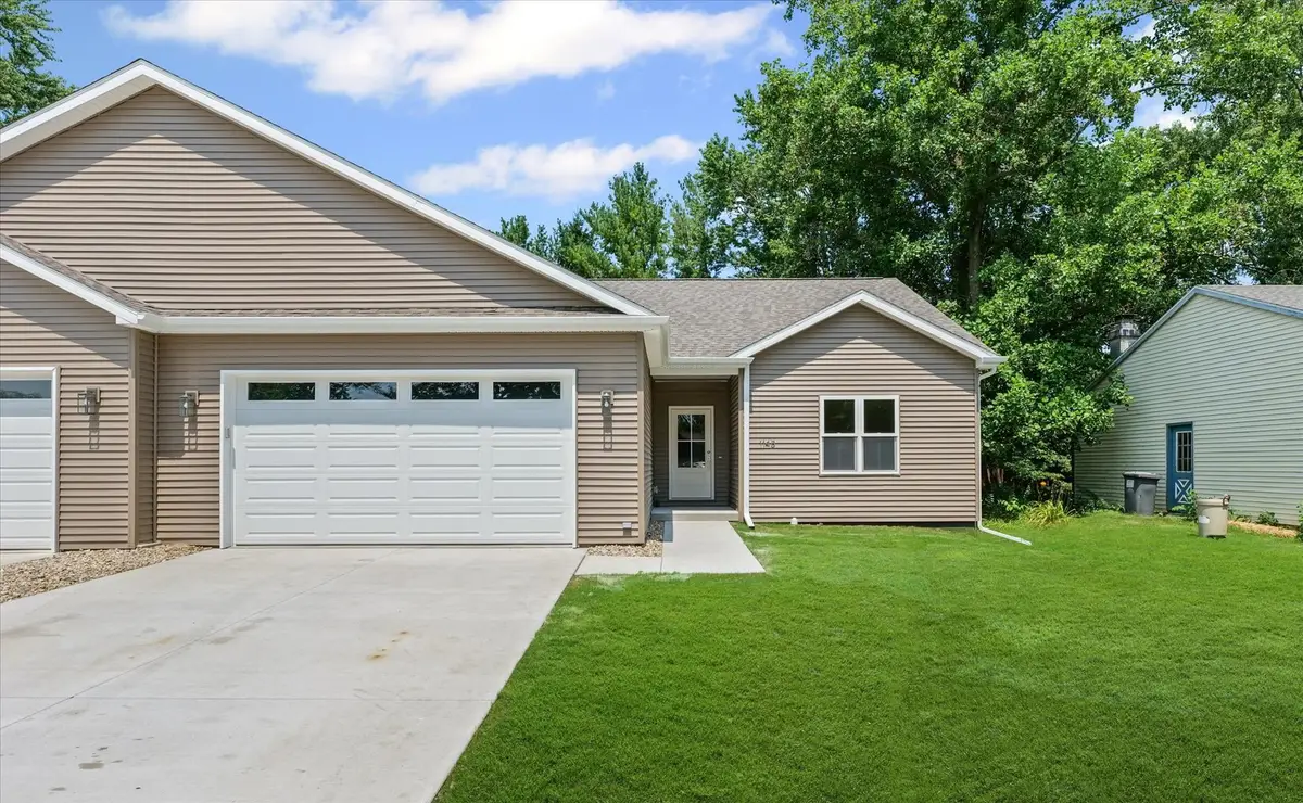 114 W Mchenry Street #B, Urbana, IL 61801 - #1