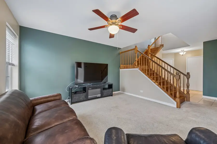 425 Windham Cove Drive, Crystal Lake, IL 60014 - #3