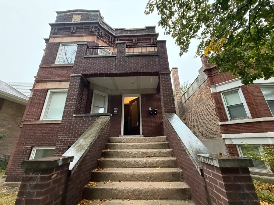 1404 S 61st Avenue, Cicero, IL 60804 - #3