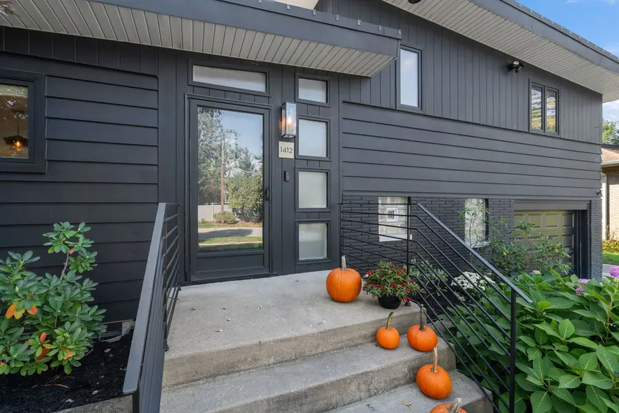1412 35th Street, Munster, IN 46321 - #3
