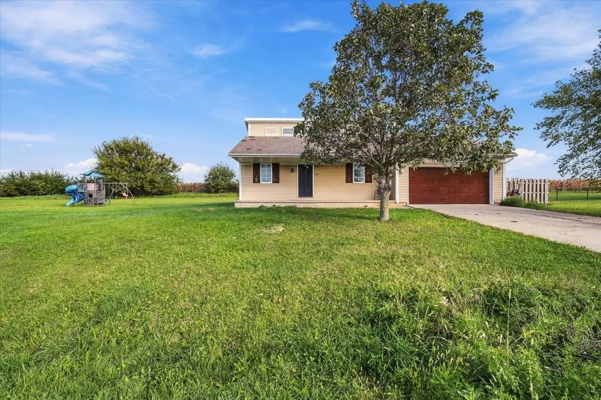414 Travis Drive, Carlock, IL 61725 - #1