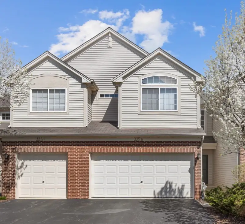335 Thornwood Way #D, South Elgin, IL 60177 - #1