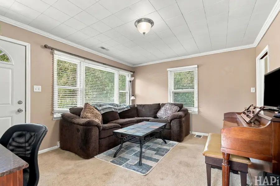 215 Valley Drive, Oakwood Hills, IL 60013 - #3