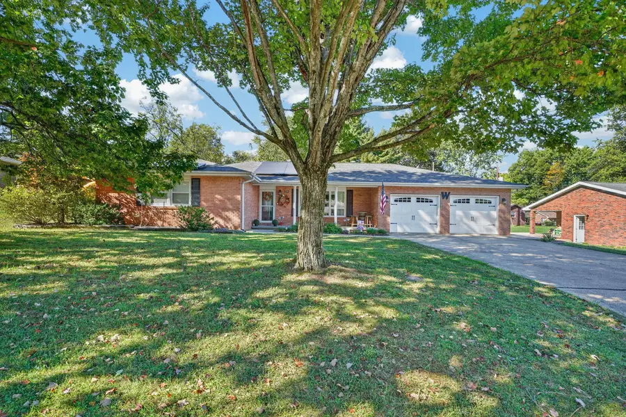 303 Cherry Hill Drive, Mount Carmel, IL 62863 - #2