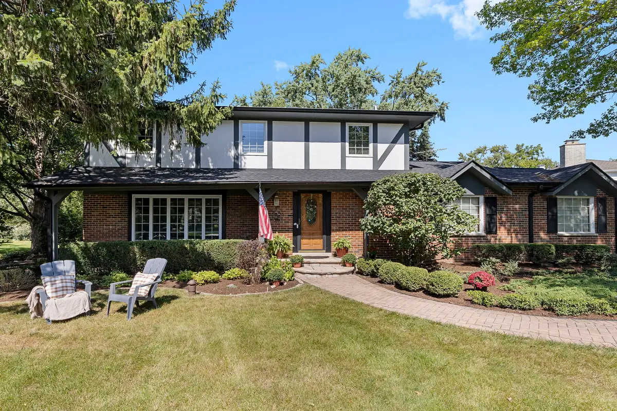 402 Minnaqua Drive, Prospect Heights, IL 60070 - #1