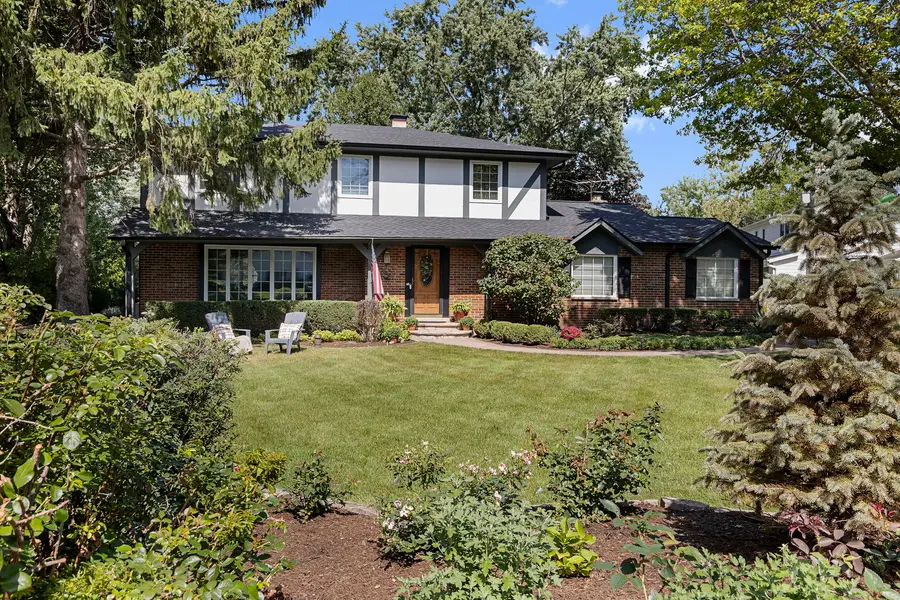 402 Minnaqua Drive, Prospect Heights, IL 60070 - #2