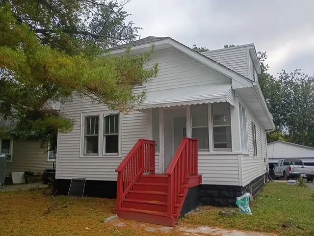 139 N Calhoun Street, Aurora, IL 60505 - #1