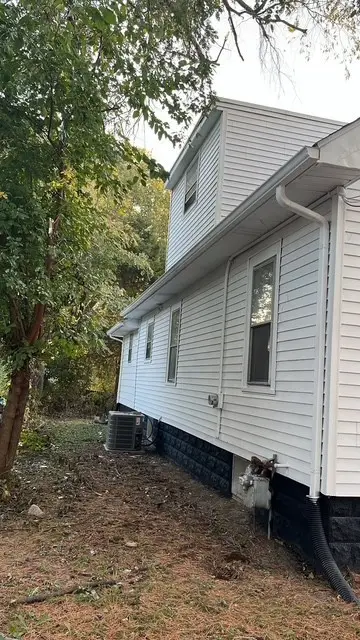 139 N Calhoun Street, Aurora, IL 60505 - #2