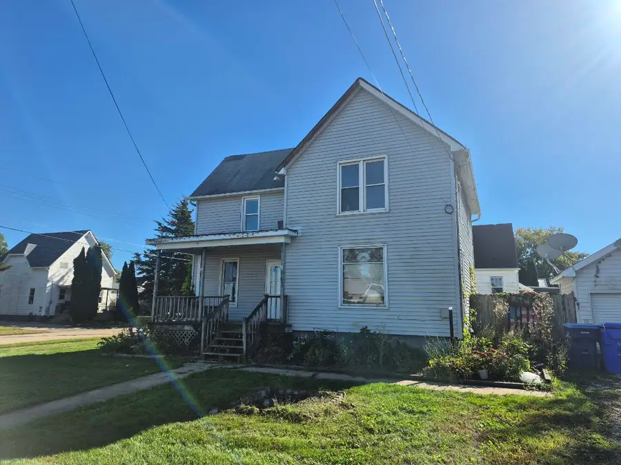 903 Rose Street, Kewanee, IL 61443 - #2