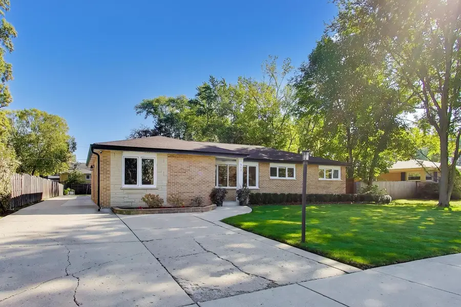 517 S Pine Street, Mount Prospect, IL 60056 - #3