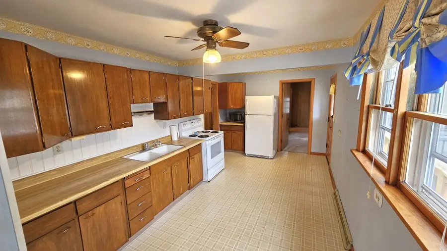2722 Prial Avenue, Rockford, IL 61101 - #2