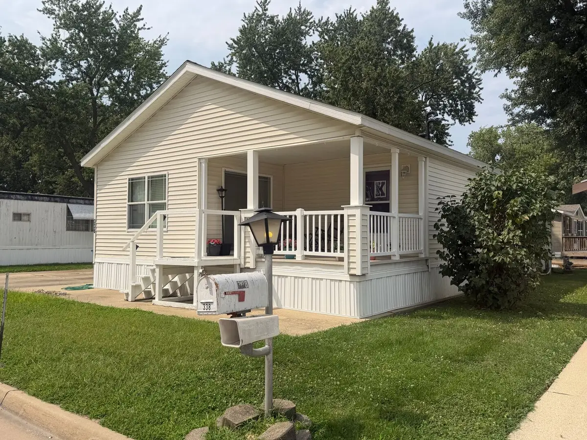 336 Avenue F, Bloomington, IL 61704 - #1