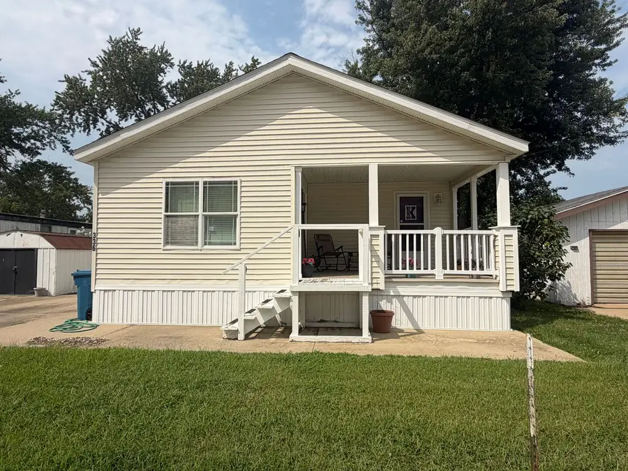 336 Avenue F, Bloomington, IL 61704 - #2