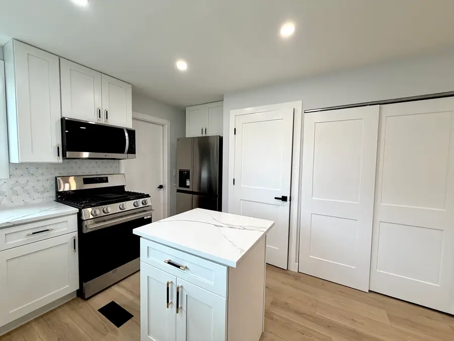 6417 Dunham Road, Downers Grove, IL 60516 - #3