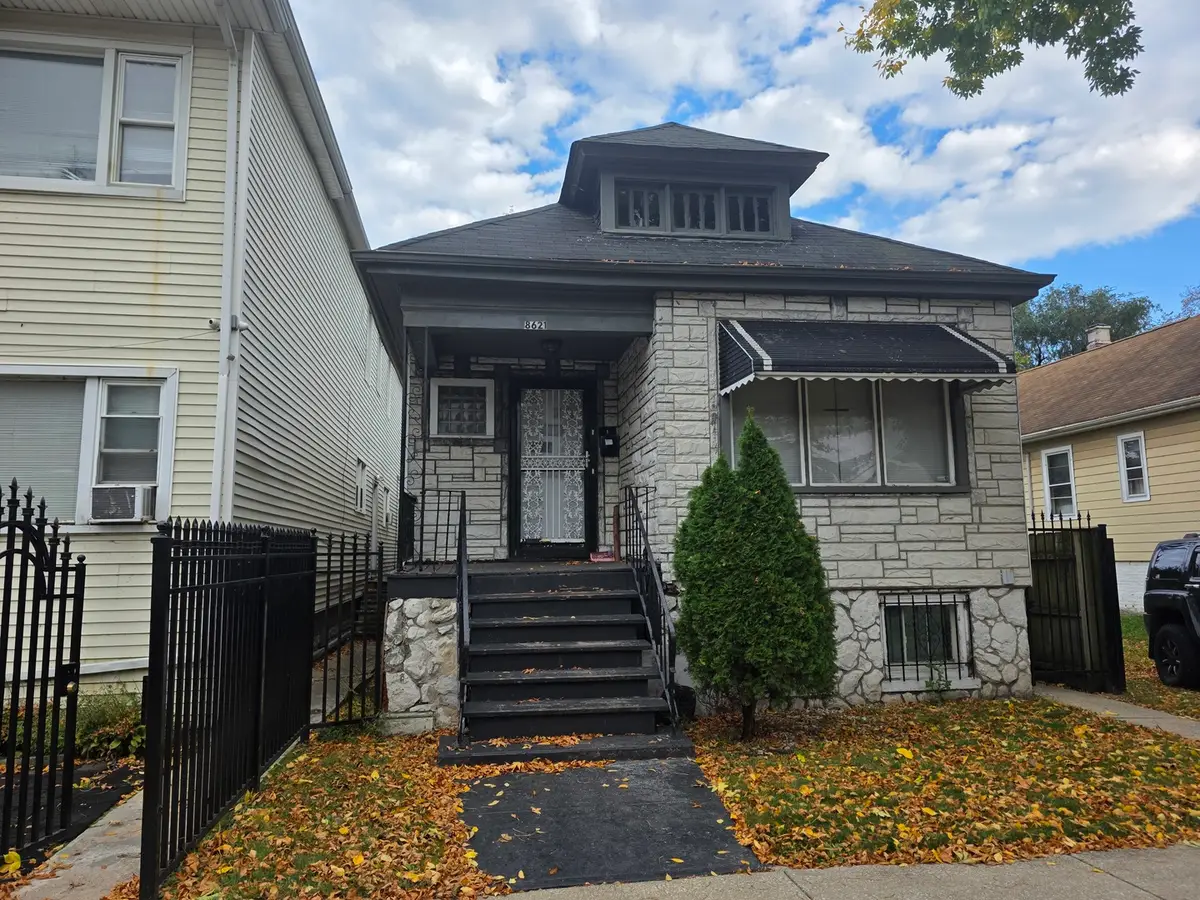 8621 S Marquette Avenue, Chicago, IL 60617 - #1