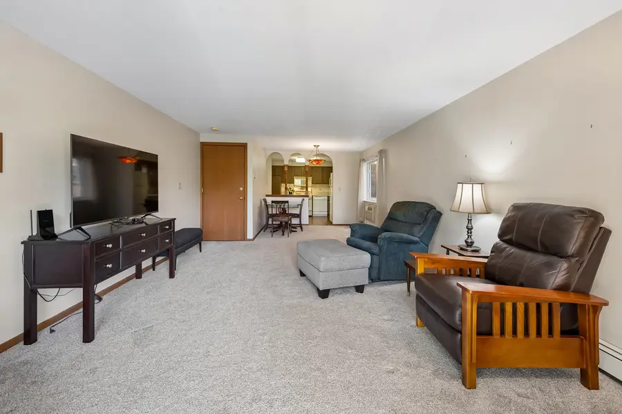 5470 W Higgins Avenue #2E, Chicago, IL 60630 - #2