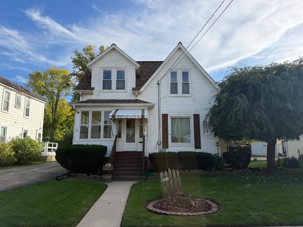 1318 Pleasant Street, Dekalb, IL 60115 - #1