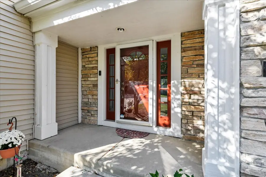 1540 Regan Court, Hoffman Estates, IL 60192 - #2