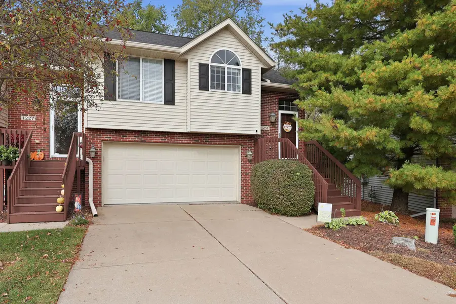 1231 33rd Ave Circle, Silvis, IL 61282 - #2
