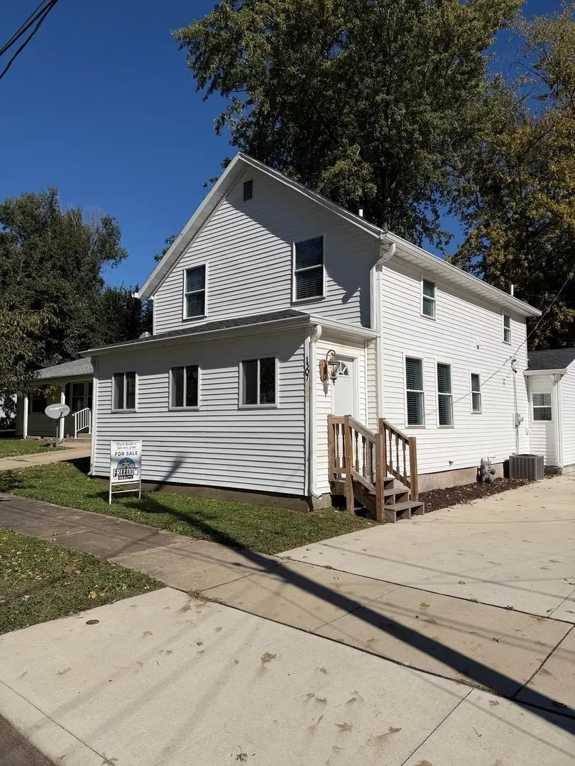 1307 N Oak Street, Bloomington, IL 61701 - #3