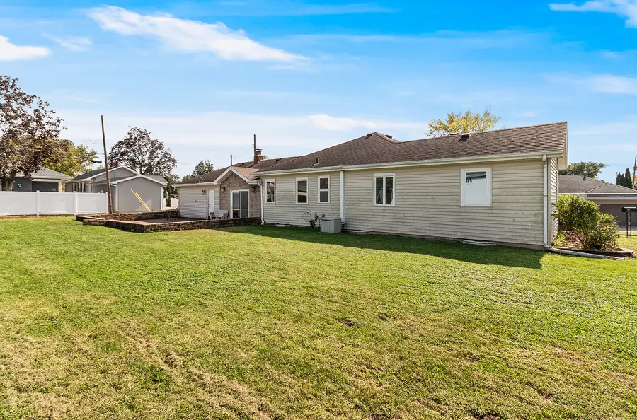 601 Sycamore Road, Lasalle, IL 61301 - #3