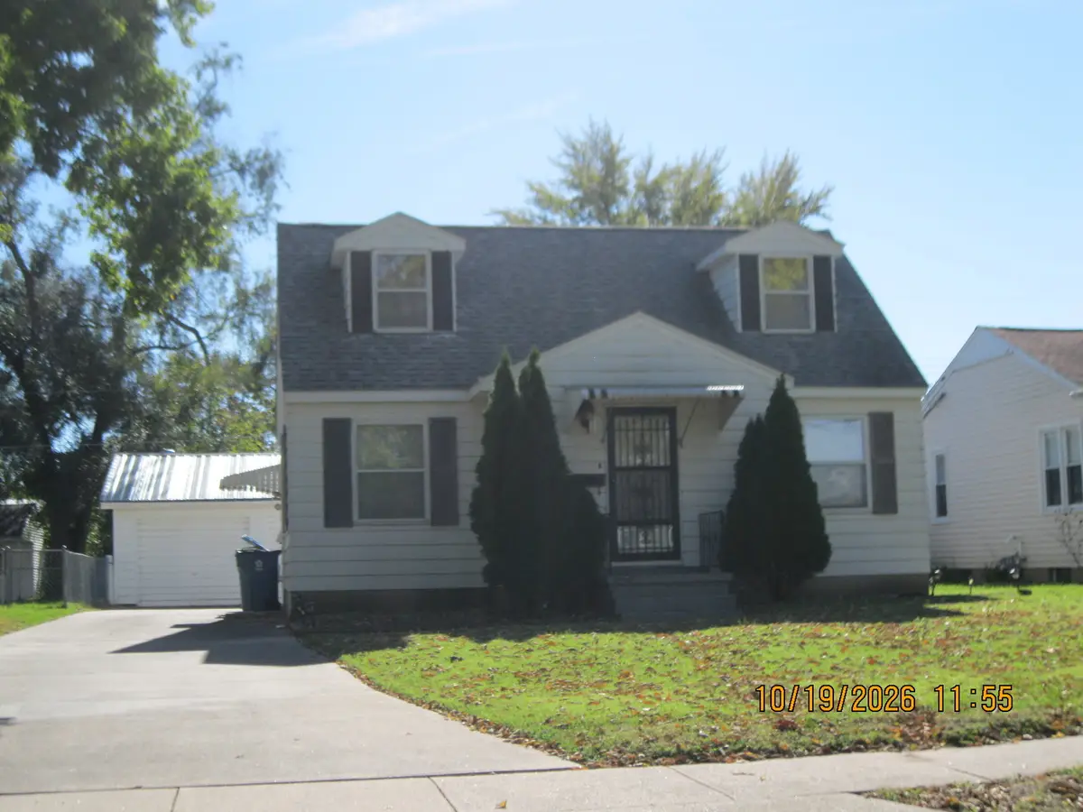 509 9th Street, Camanche, IA 52730 - #1