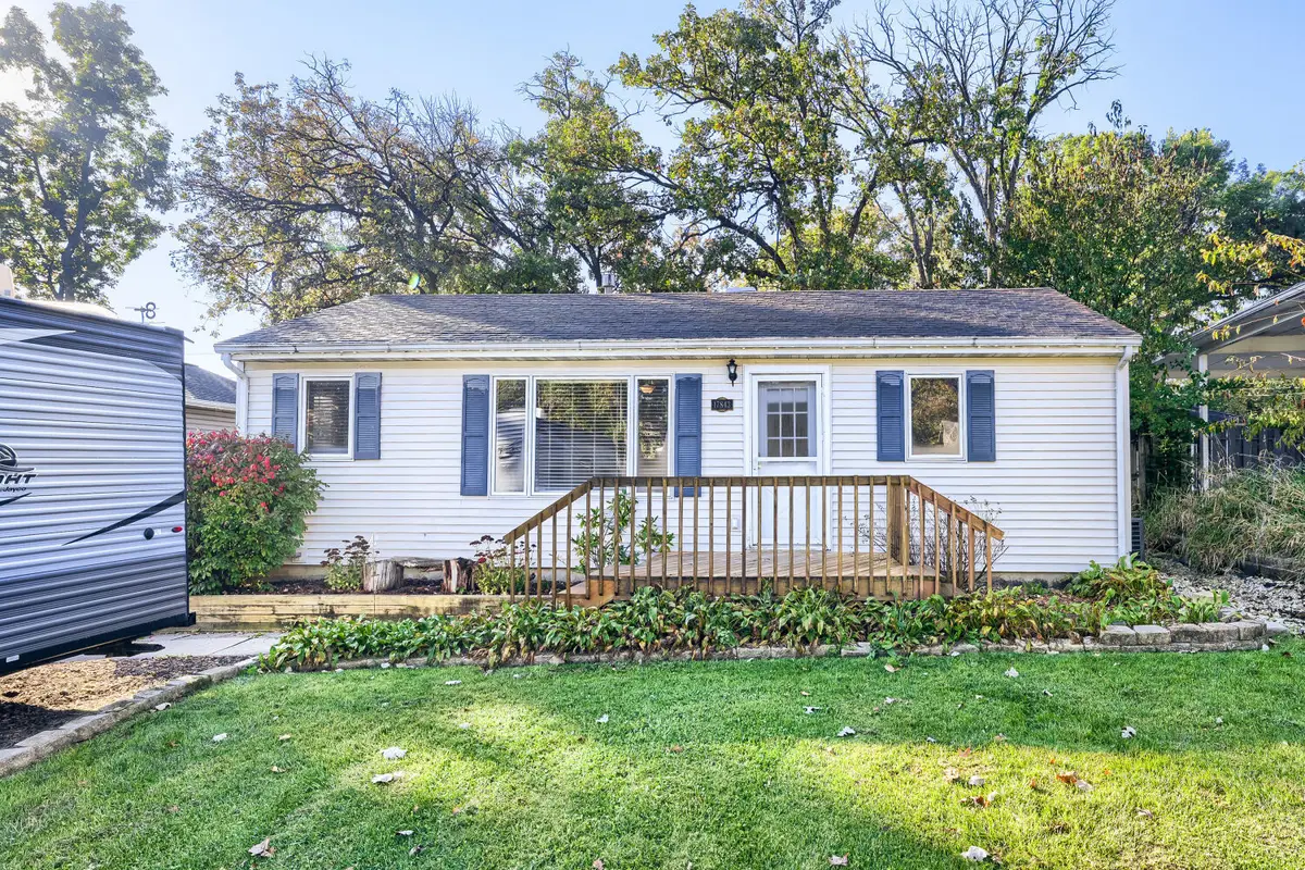 17843 W Big Oaks Road, Grayslake, IL 60030 - #1