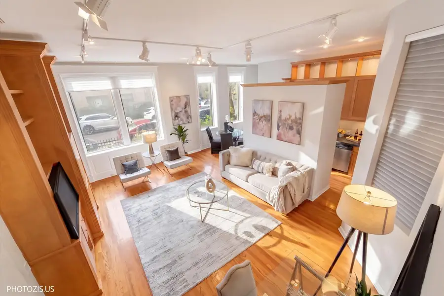 2150 N Clifton Avenue #1, Chicago, IL 60614 - #3
