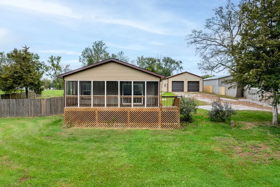 2006 W 49th Street, Davenport, IA 52806 - #2