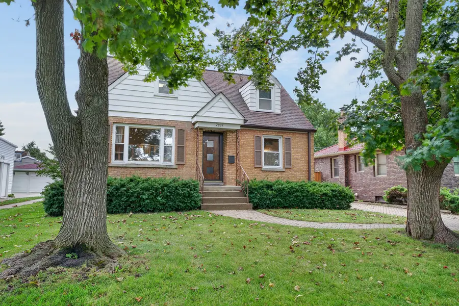 7837 N Nora Avenue, Niles, IL 60714 - #2