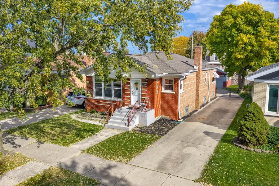 11313 S Sawyer Avenue, Chicago, IL 60655 - #2