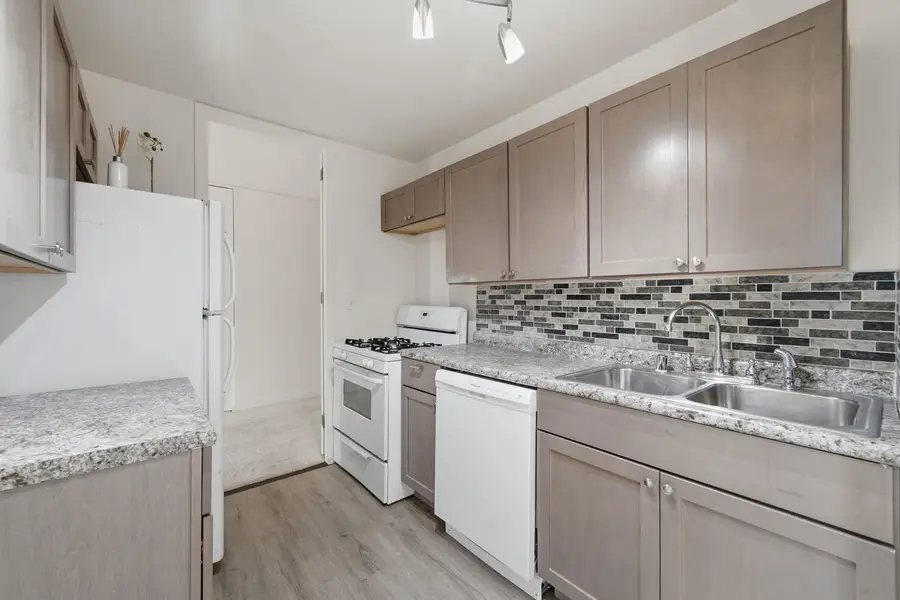 6700 S South Shore Drive #2G, Chicago, IL 60649 - #2