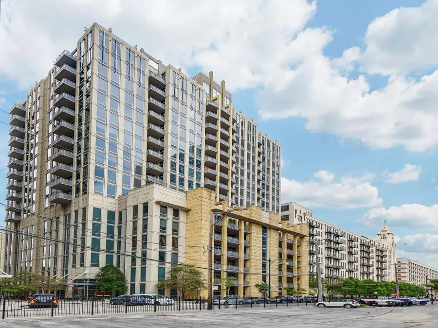 720 N Larrabee Street #G04, Chicago, IL 60654 - #2