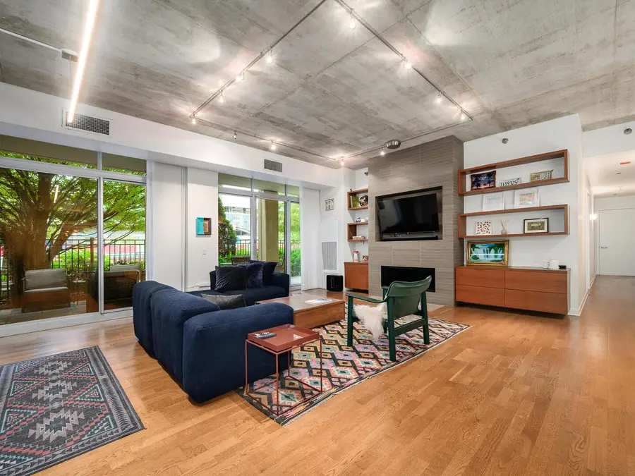 720 N Larrabee Street #G04, Chicago, IL 60654 - #3