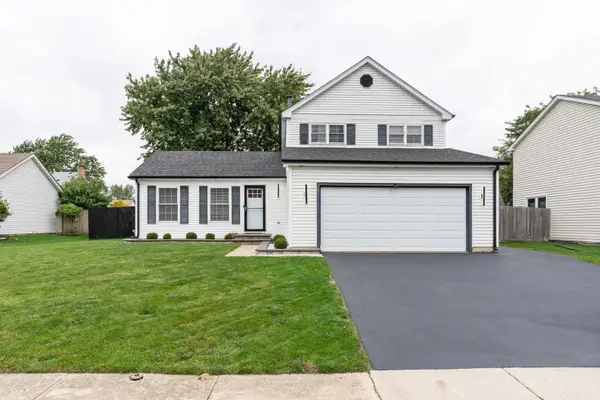 28 Dennison Drive, Glendale Heights, IL 60139