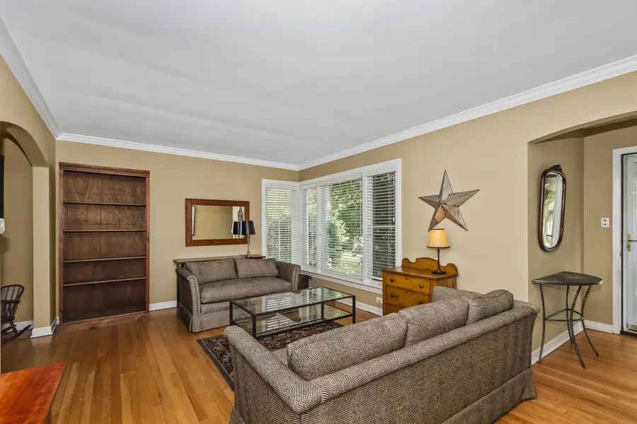 8130 Kilbourn Avenue, Skokie, IL 60076 - #3