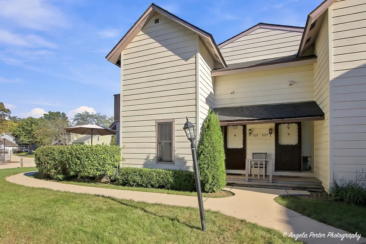 621 Chip Court, Gurnee, IL 60031 - #1