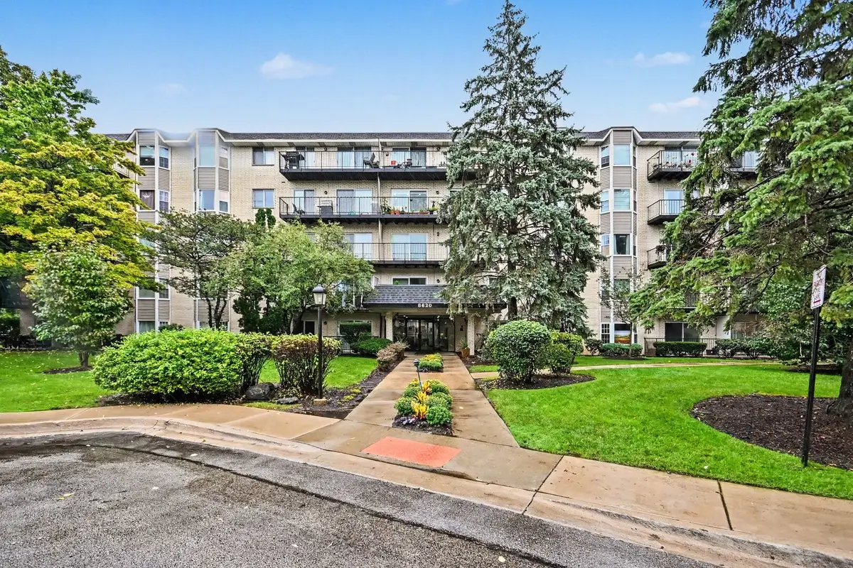 8620 Waukegan Road #511, Morton Grove, IL 60053 - #1