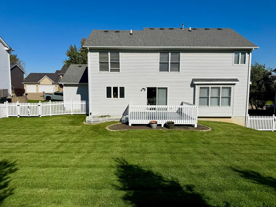 1127 Meadowview Lane, Davenport, IA 52806 - #3