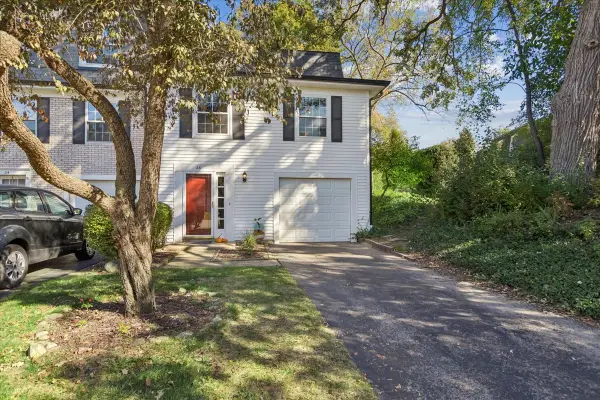 26 Hickory Lane, Cary, IL 60013