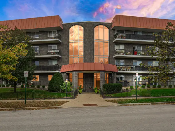 4840 Foster Street #105, Skokie, IL 60077