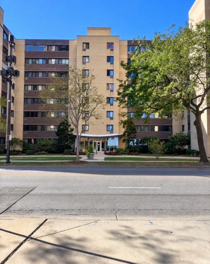 6300 N Sheridan Road #717, Chicago, IL 60660 - #1
