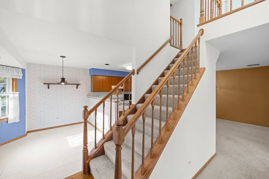 1951 N Charter Point Drive, Arlington Heights, IL 60004 - #2