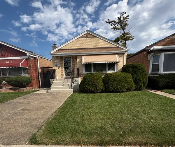 8543 S Damen Avenue, Chicago, IL 60620